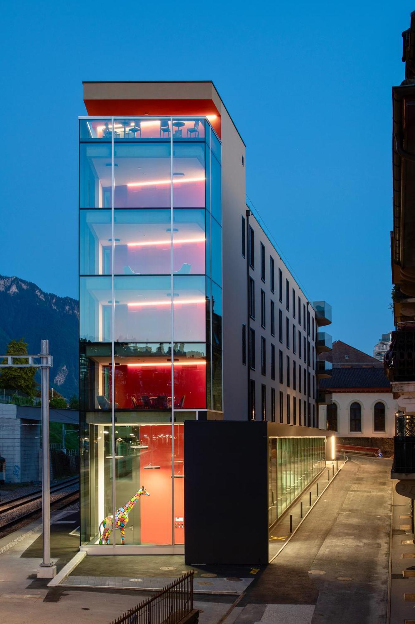 "The Freddie Mercury" Hotel 몽트뢰 외부 사진