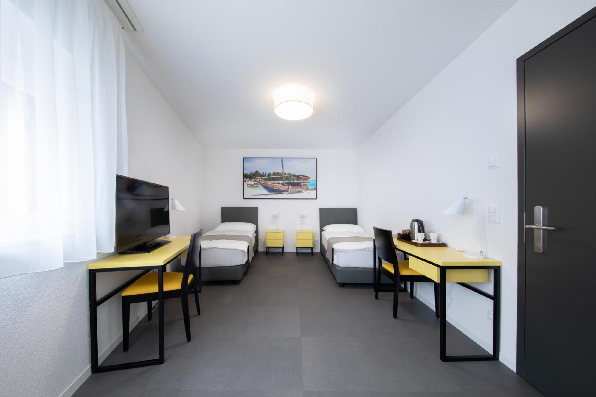 "The Freddie Mercury" Hotel 몽트뢰 외부 사진